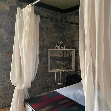 Helga's Guest house