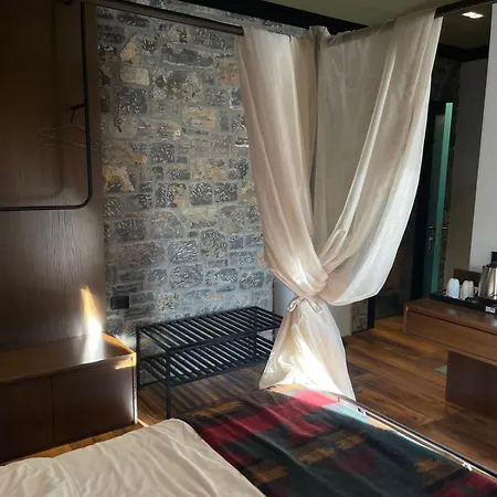 Helga's Guest house