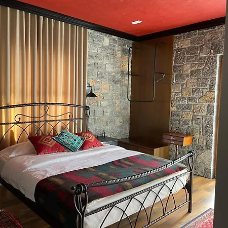 Helga's Guest house *
