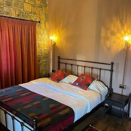 Helga's Guest house